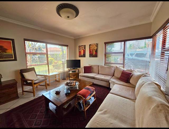 3 BEDROOM HOUSE FOR SALE IN GLEN MARAIS